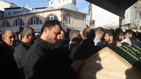 İstanbul''da metrobüs kazasında ölen sürücünün cenazesi Ordu''da defnedildi